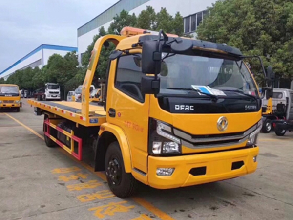 國(guó)六東風(fēng)大多利卡黃牌一拖二清障車(chē)