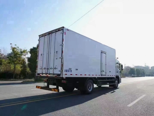 國六江淮帥鈴Q9冷藏車6.8米貨廂