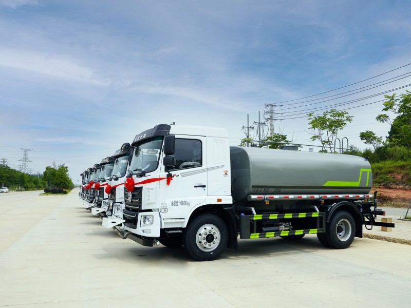 華神F5，12方灑水車